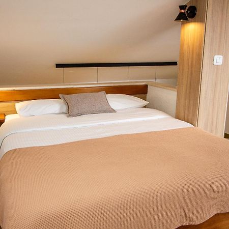 Guest House Jedro Petrovac Exteriér fotografie