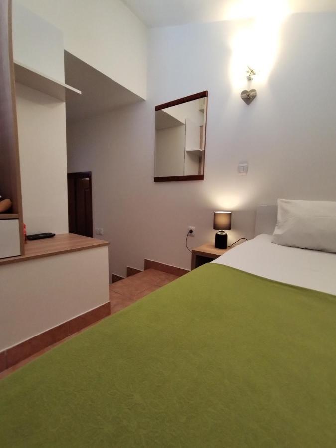 Guest House Jedro Petrovac Exteriér fotografie