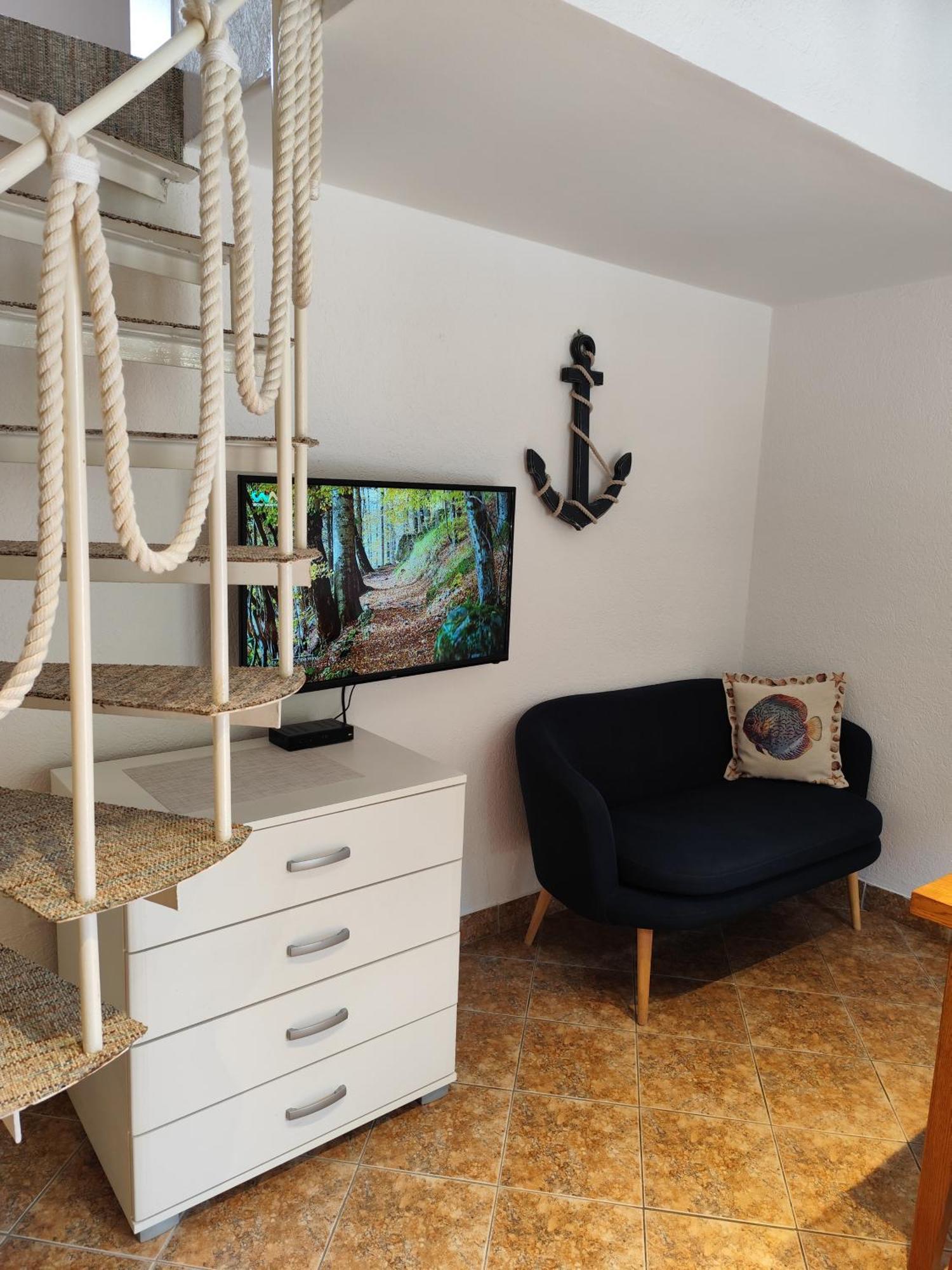 Guest House Jedro Petrovac Exteriér fotografie