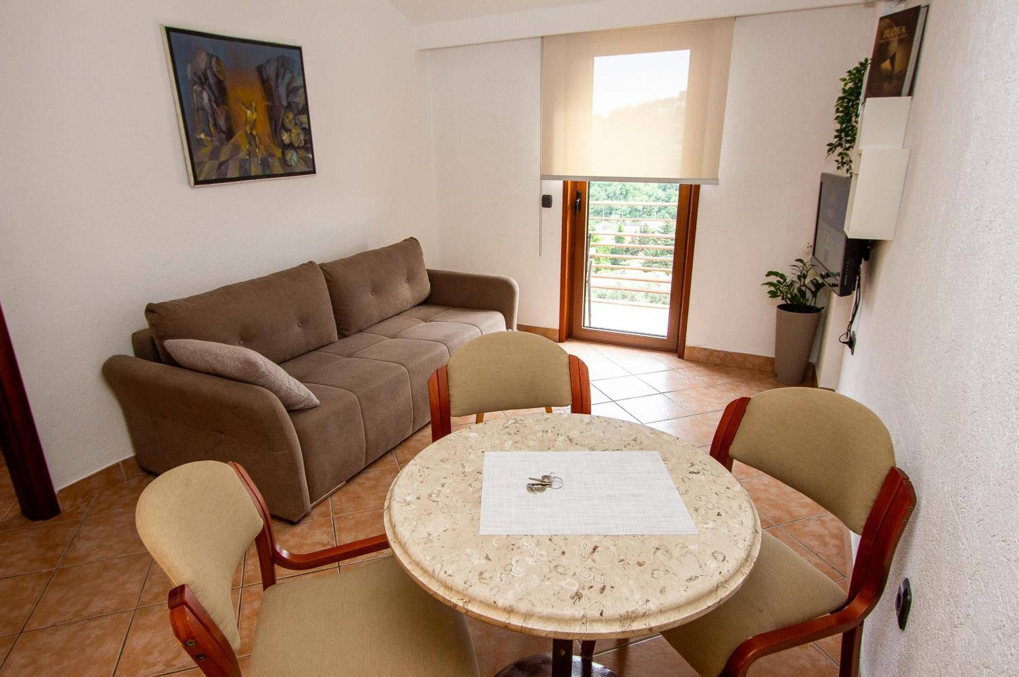 Guest House Jedro Petrovac Exteriér fotografie